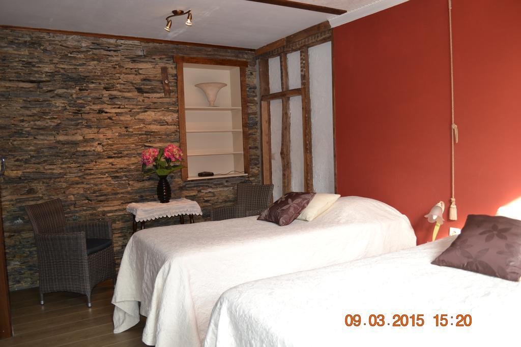 Auberge Au Naturel Des Ardennes Rochehaut Δωμάτιο φωτογραφία