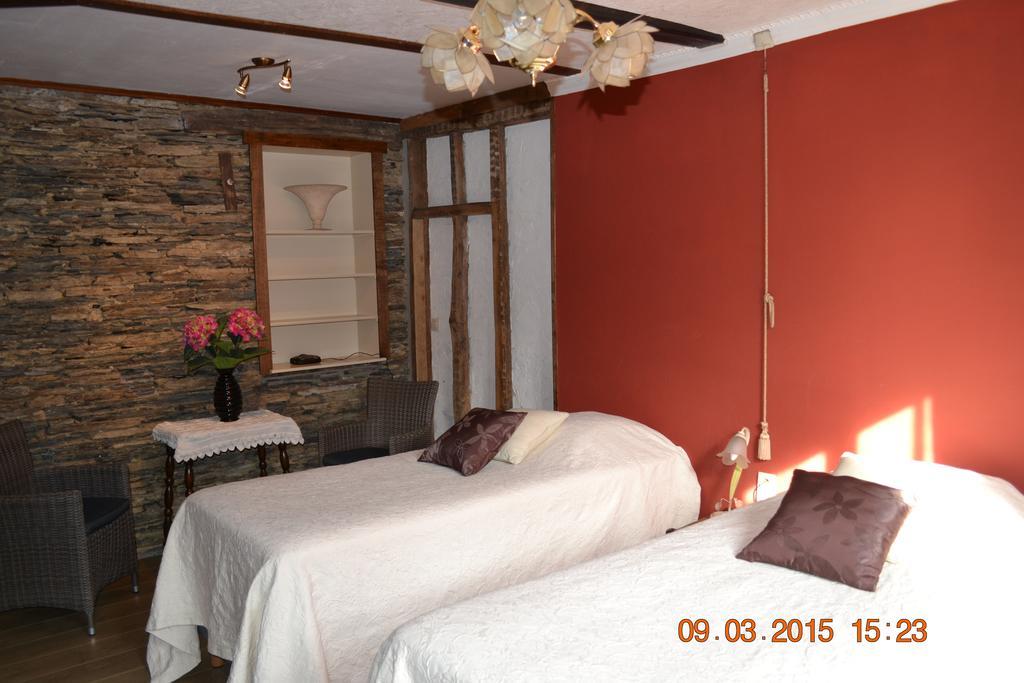 Auberge Au Naturel Des Ardennes Rochehaut Δωμάτιο φωτογραφία